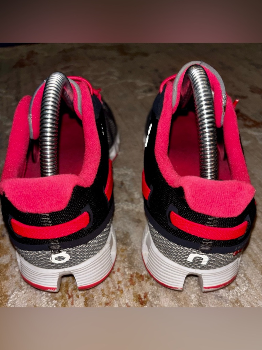 On Cloud Gray/Hot Pink Athletic Shoes - Picture 4 of 6